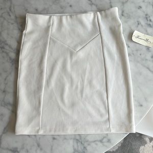 🆕 NWT Forever 21 cream ivory white Bodycon mini skirt Womens US size small